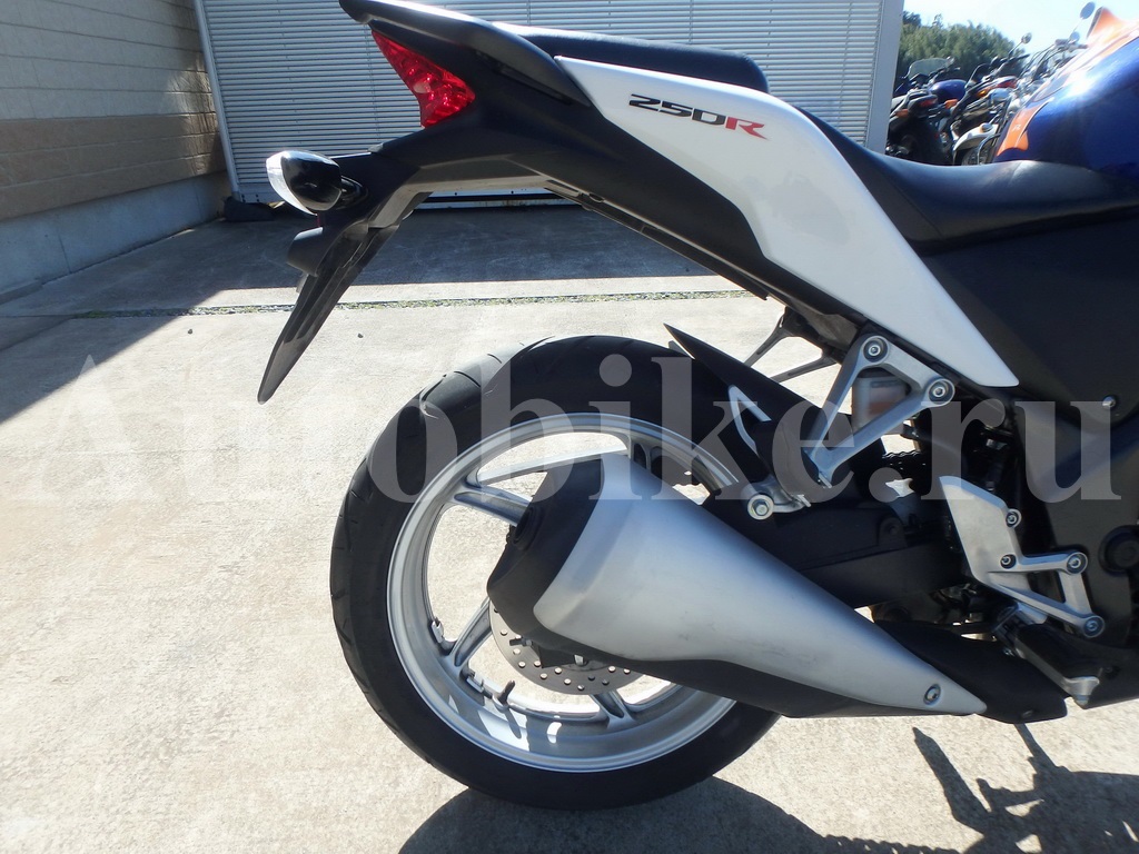 Купить мотоцикл Honda CBR250R-3 2011 фото 14